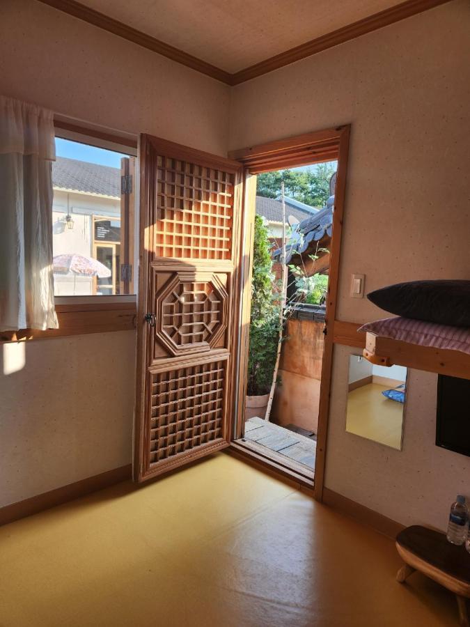 Beautiful House Hotel Чонджу Екстериор снимка